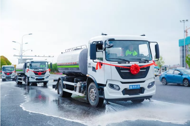 新时代中国城市美容师！BB贝博艾弗森环境新能源环卫车可减排4.5万吨污染物